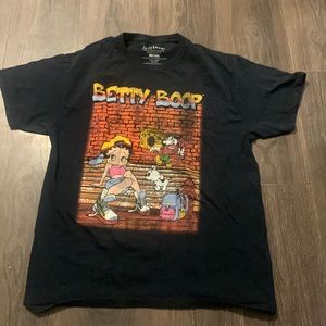 BETTY BOOP GRAPHIC TEE
